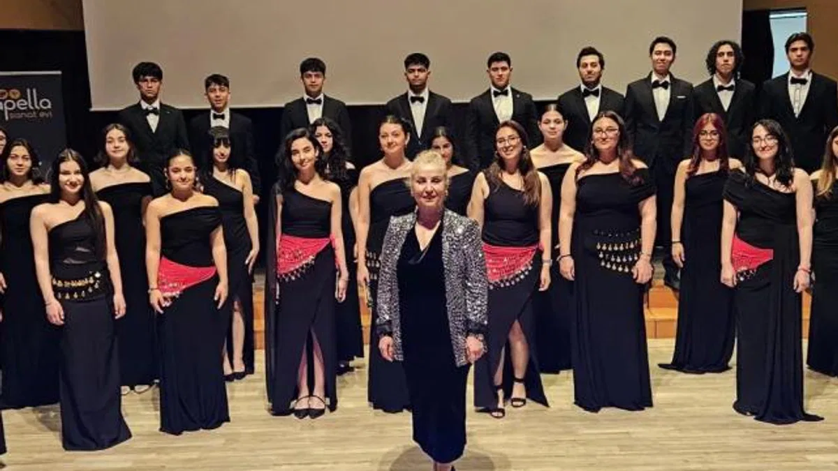 Manisa Büyükşehir Belediyesi Çok Sesli Gençlik Korosu’na Antalya’da ödül