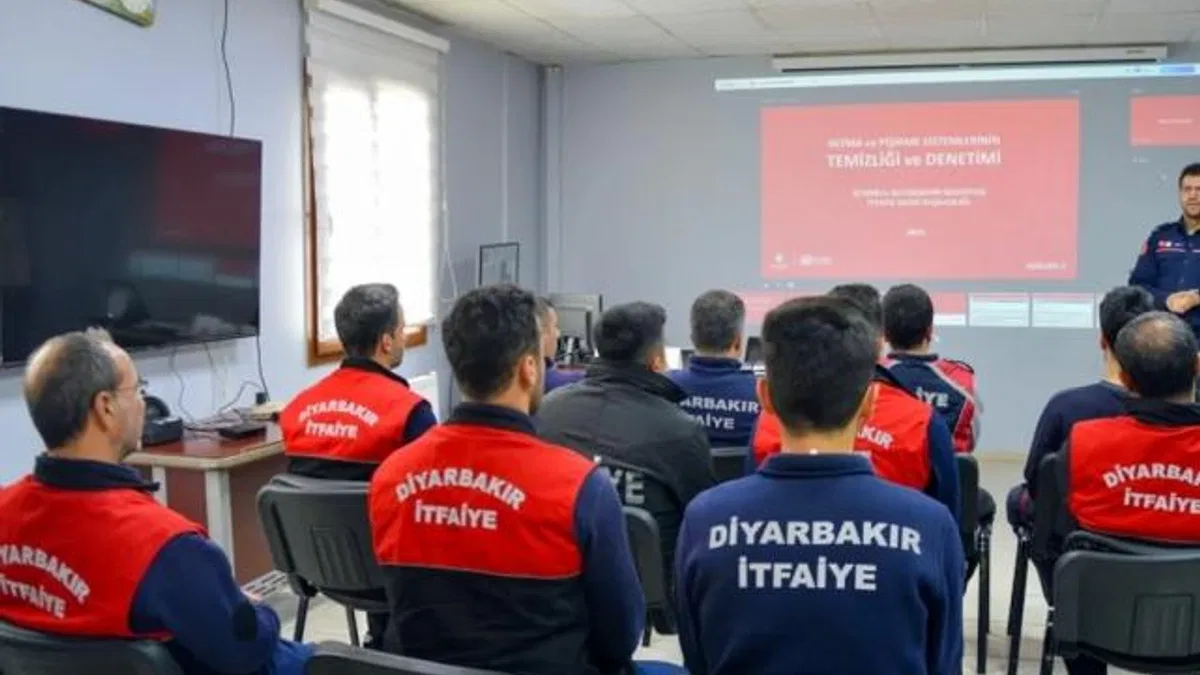 Diyarbakır itfaiye personeline baca yangınları eğitimi