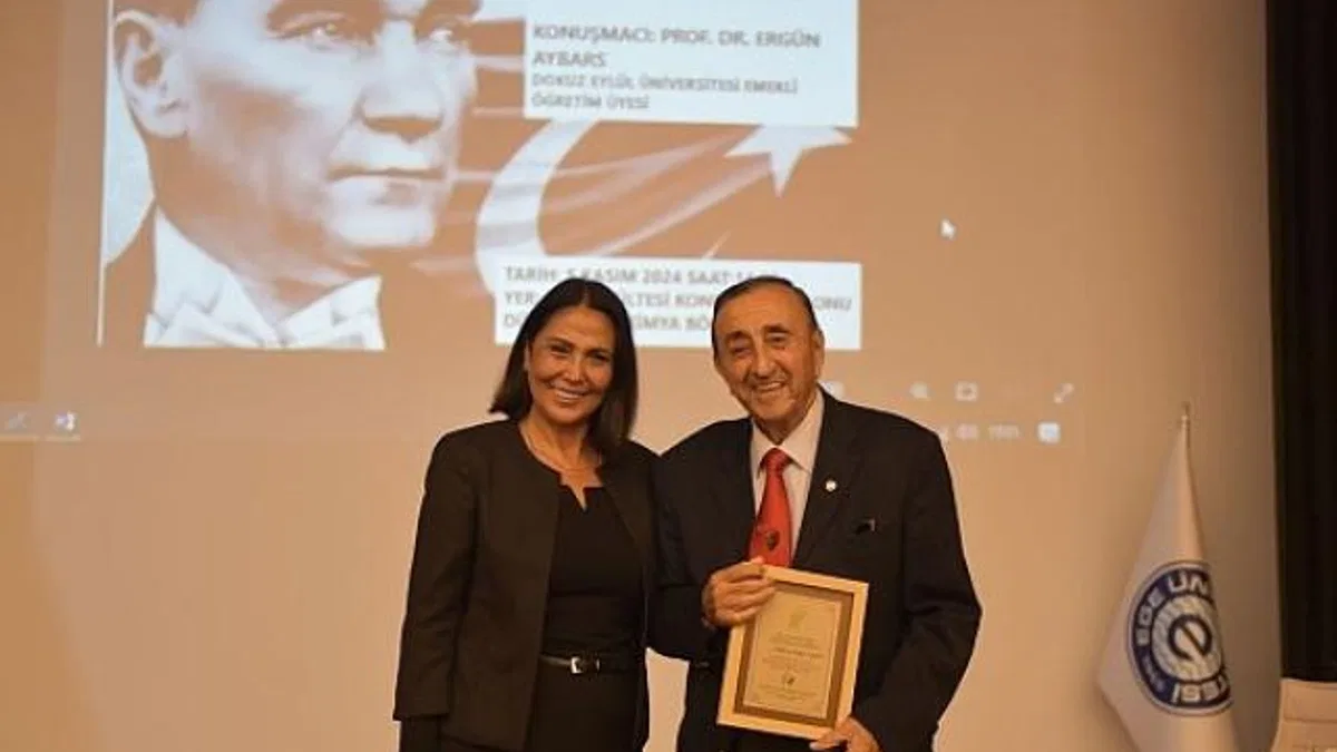 Prof. Dr. Aybars, “Felaketlerin içinden Cumhuriyet’in doğduğu bir tarihimiz var”