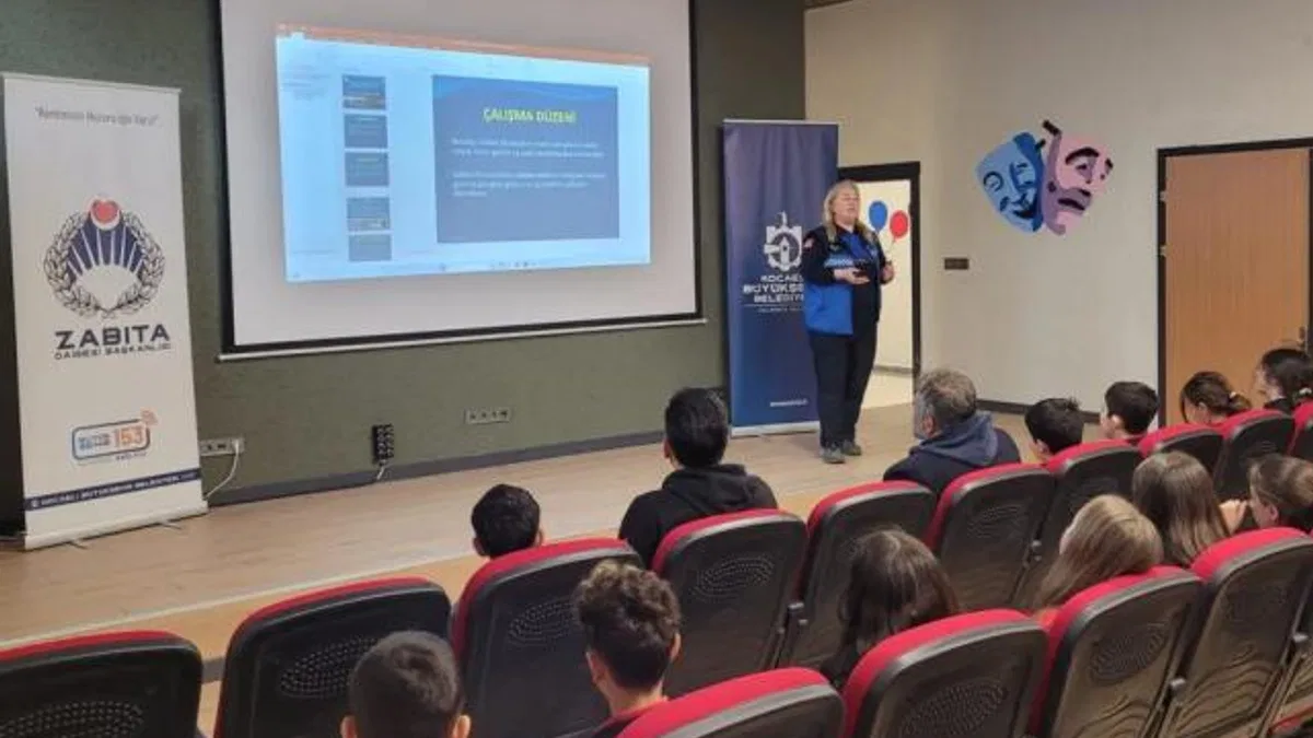 Kocaeli Zabıtası’ndan öğrencilere bilinçli tüketici eğitimi