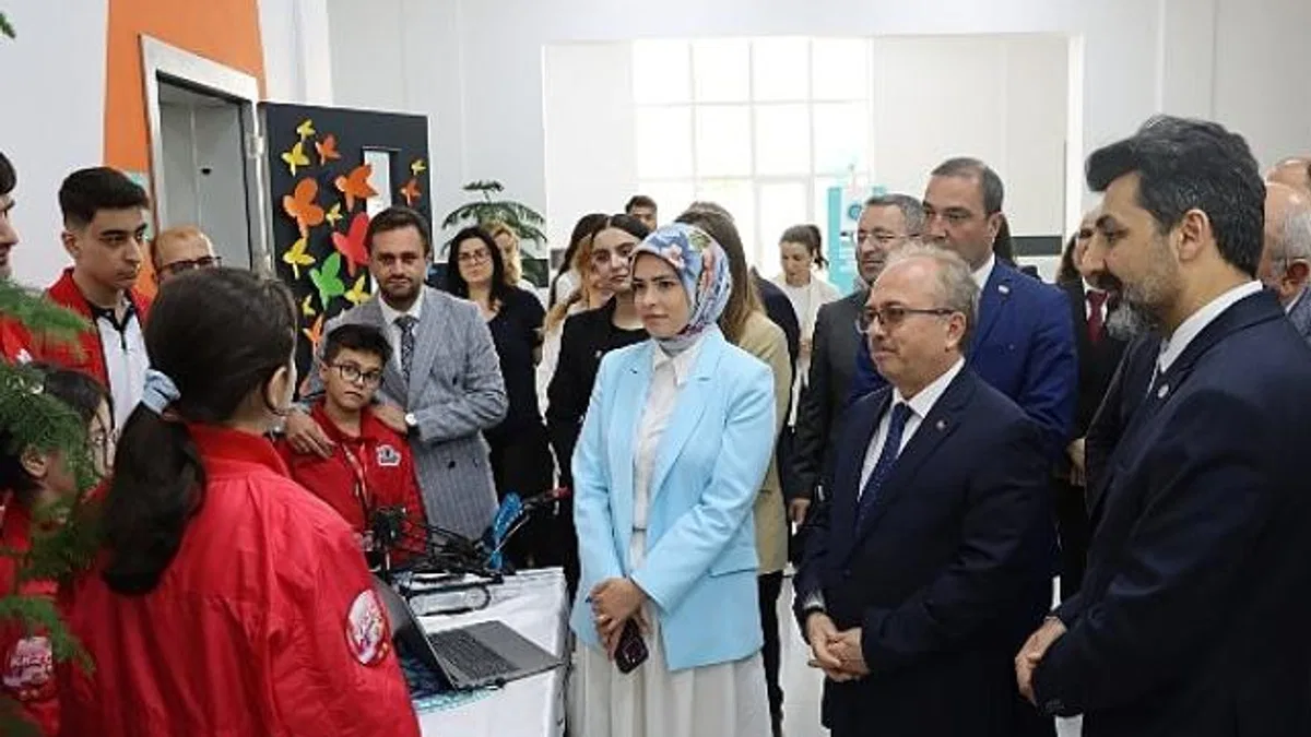 Bilim ve Teknoloji Yolculuğu Bakü’de Başladı