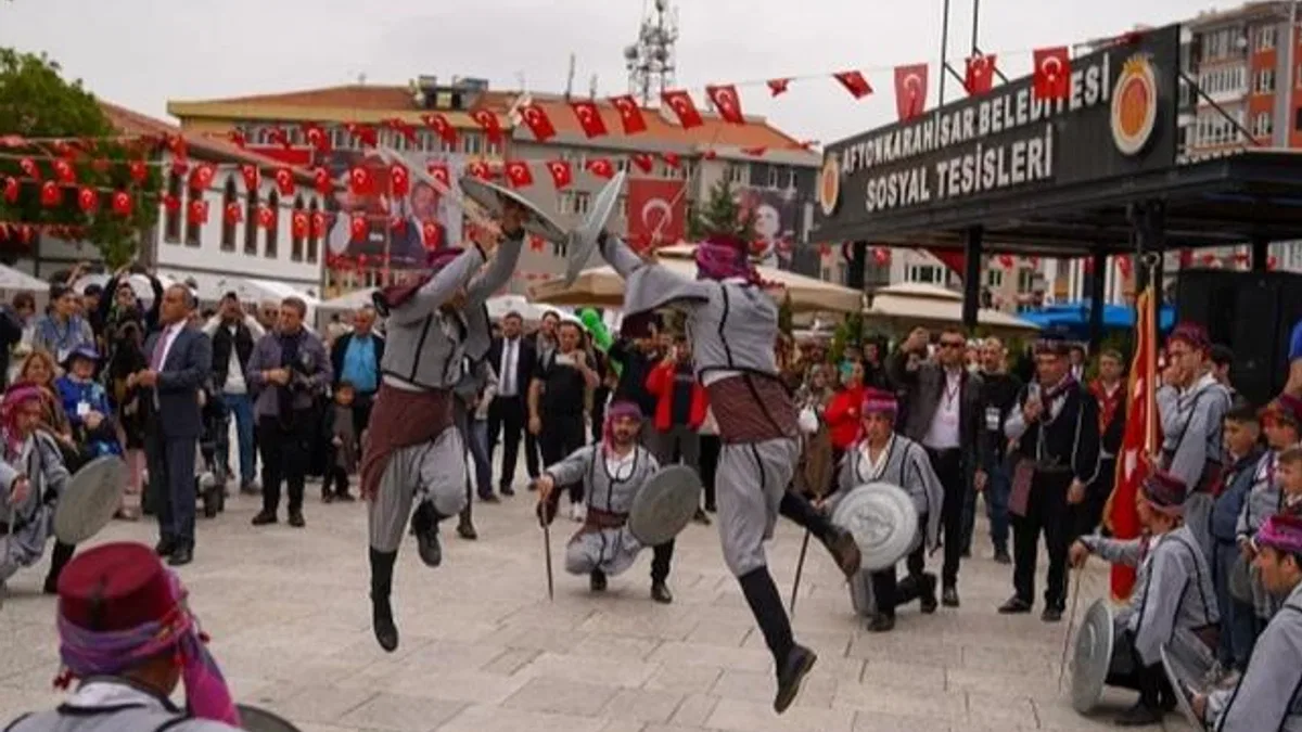 Afyonkarahisar Yaşayan Miras Festivali başladı