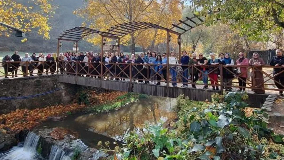 Manisalı kadınlar adım adım gezdi