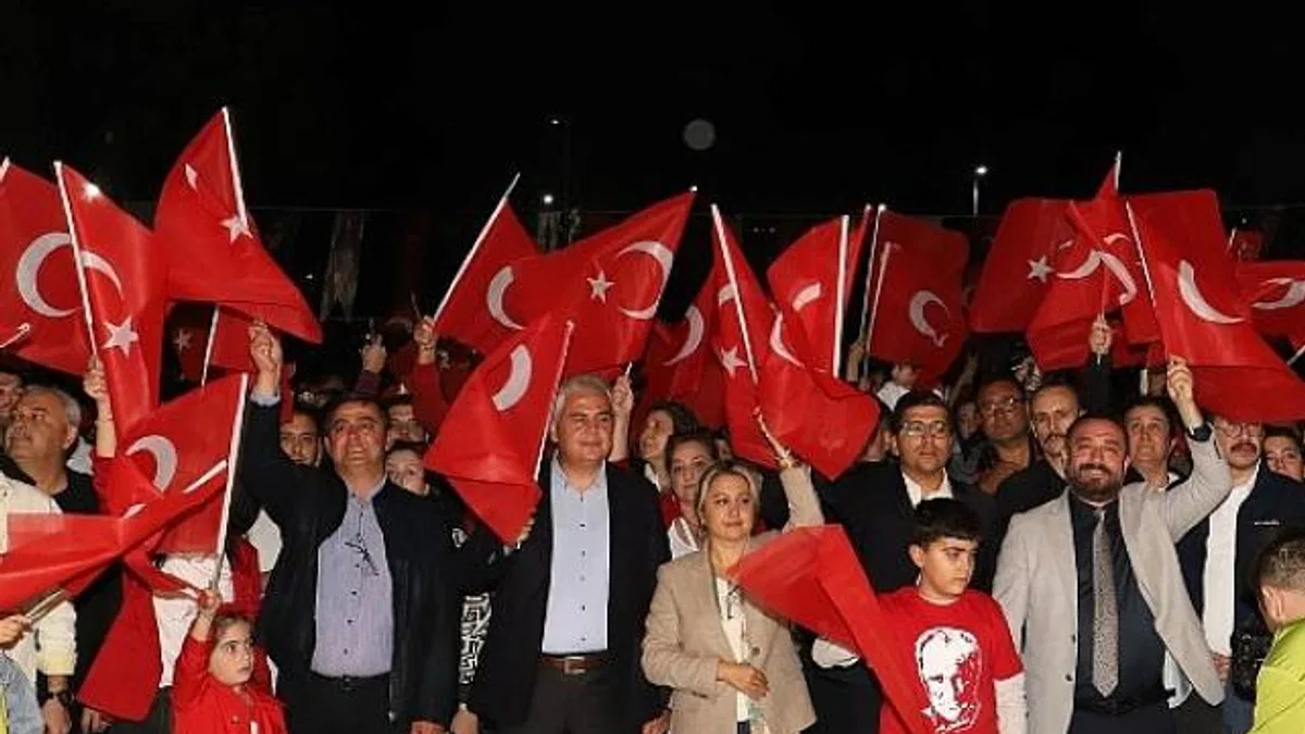 Ödemiş Cumhuriyet için tek yürek oldu