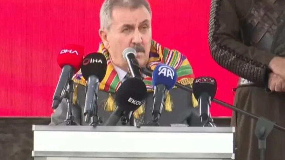 Destici: İbreti alem için sallandıracaksın!