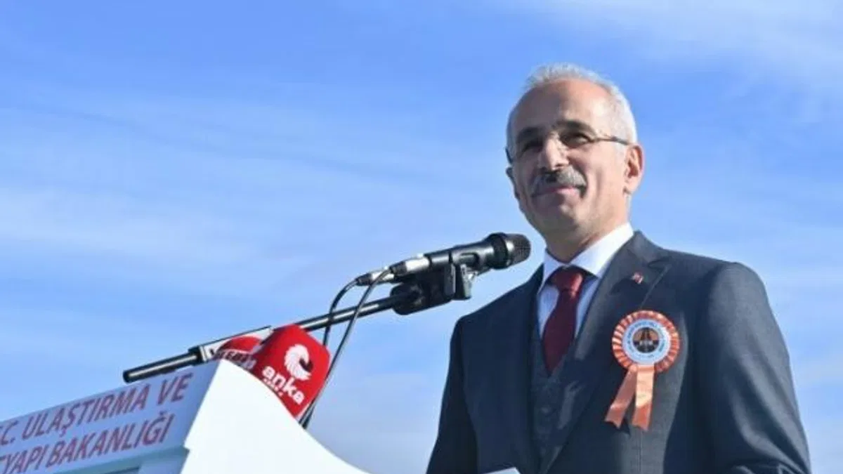 Sarp ve dik yamaçlardan oto yollara çelik koruma