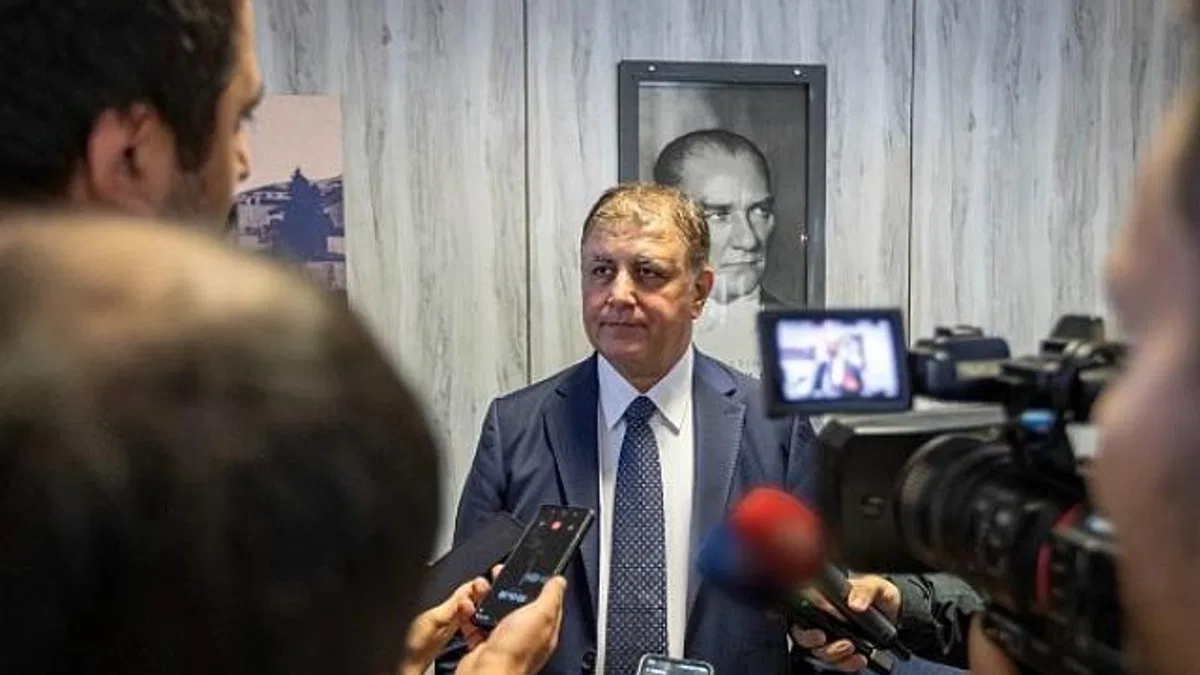 Başkan Tugay’dan gündeme dair mesajlar “Türk halkı kimin samimiyetle hizmet etmeye çalıştığını görür”