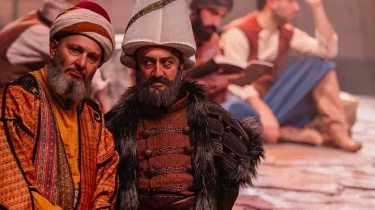 Kocaeli Şehir Tiyatroları, “Sinan” adlı oyunun prömiyerini yaptı