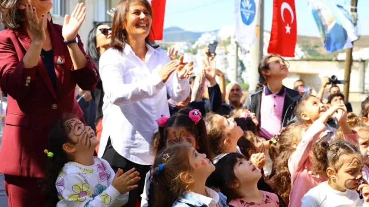 İzmir Karabağlar’da “Oyun Akademisi” açıldı