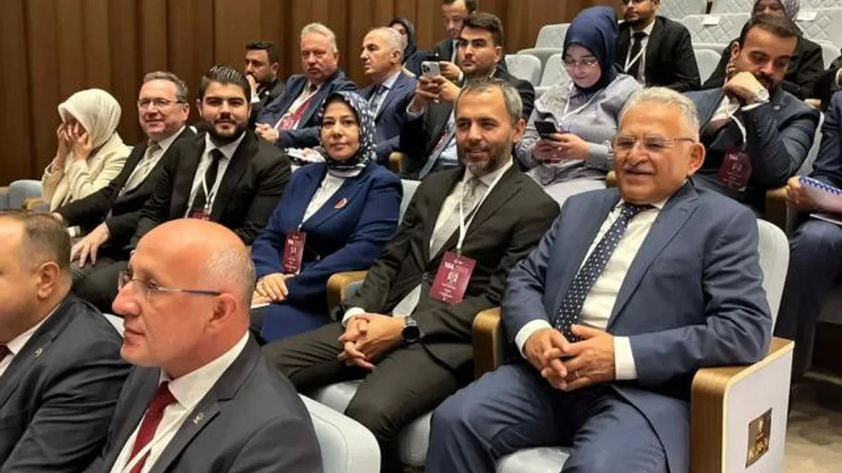 Başkan Büyükkılıç, AK Parti 166’ncı Genişletilmiş İl Başkanları Toplantısı’na katıldı