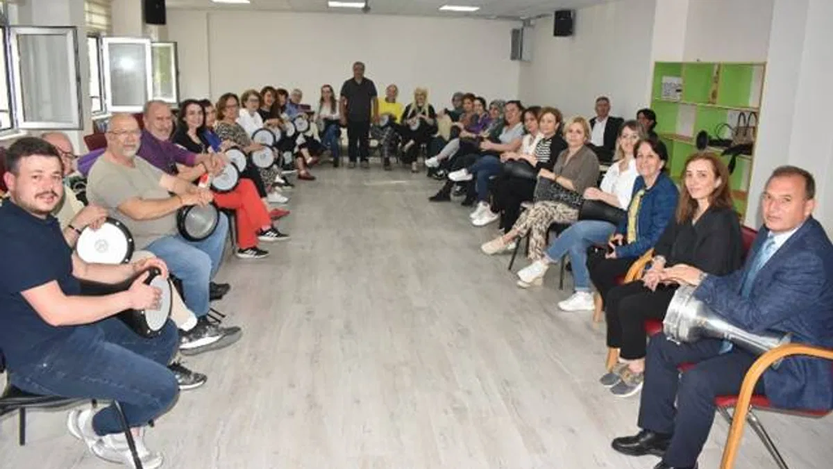 Yunusemre Halk Eğitim Merkezi’nde kurslar devam ediyor