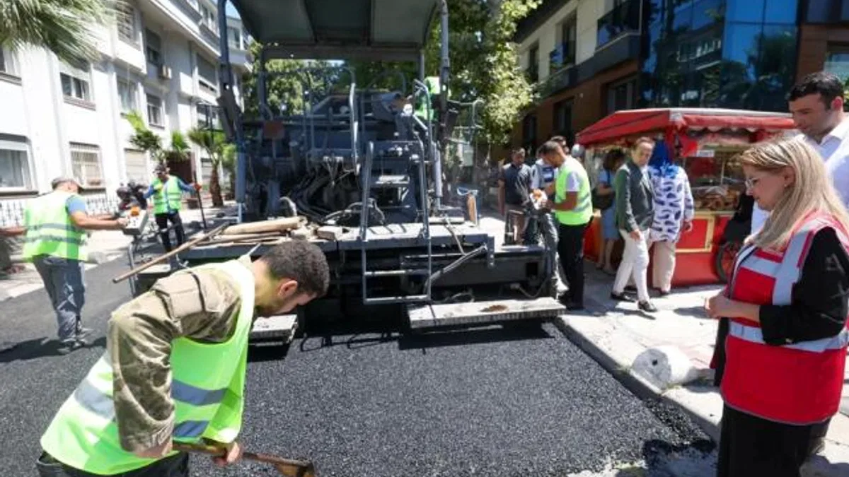 İstanbul Bakırköy’de Şenlikköy’ün yolları yenilendi