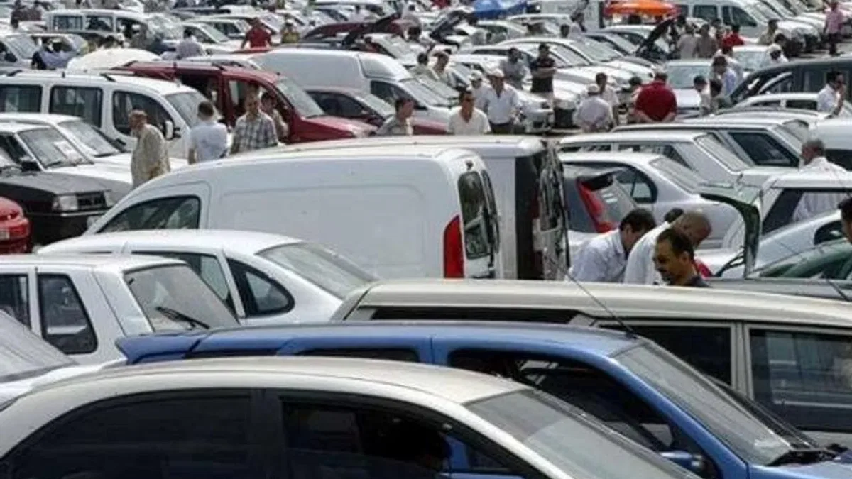 Otomobil reel fiyatlarındaki düşüş 22 ayı buldu