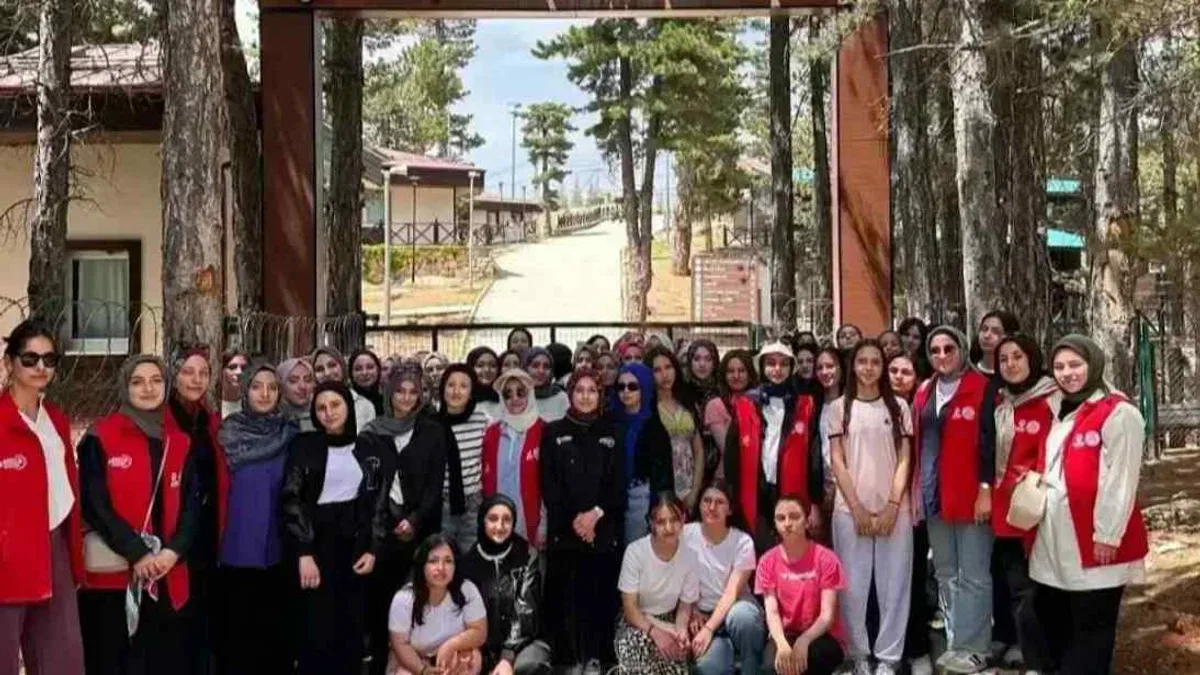Konya Karatay’da gençlere dopdolu yaz programı
