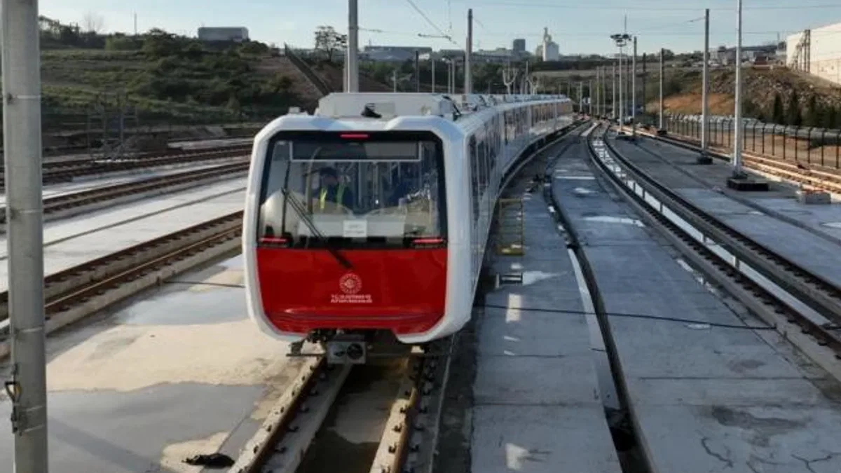 Kocaeli ulaşımda gelişiyor