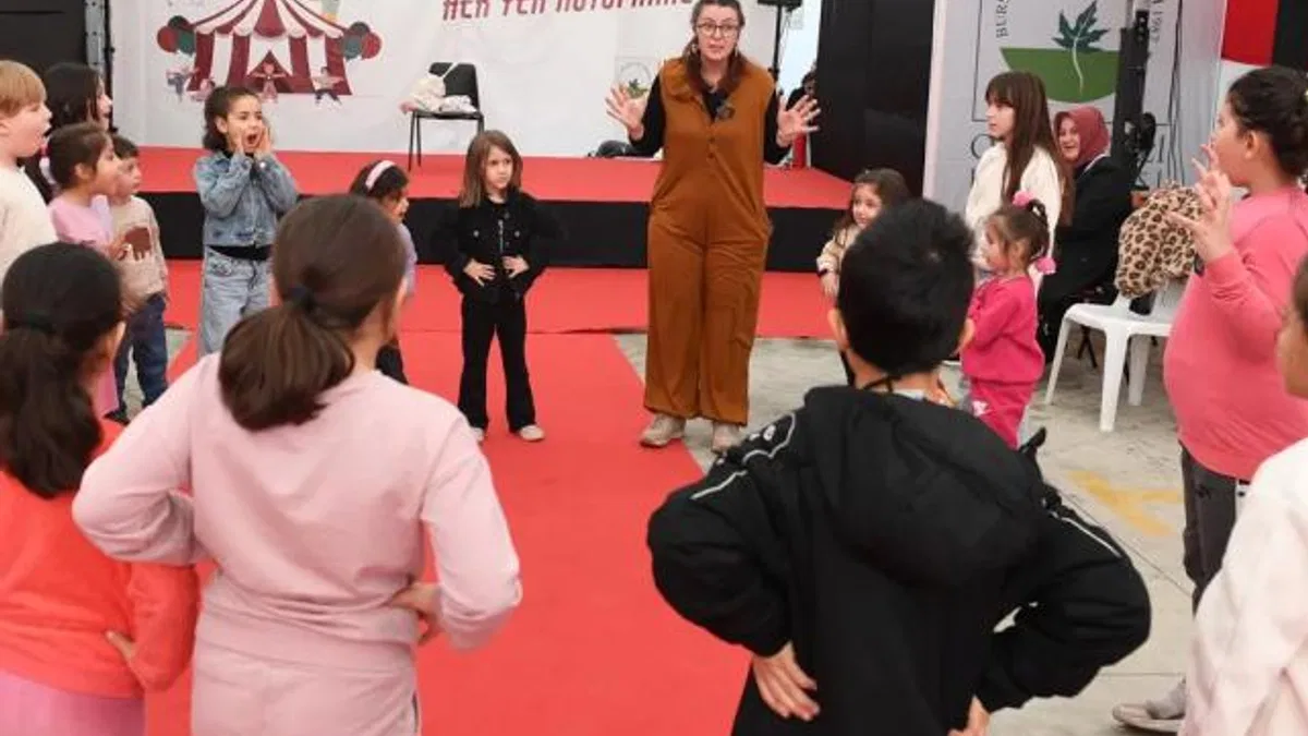 Bursa Osmangazili çocuklar tatilde eğlenceye doyuyor