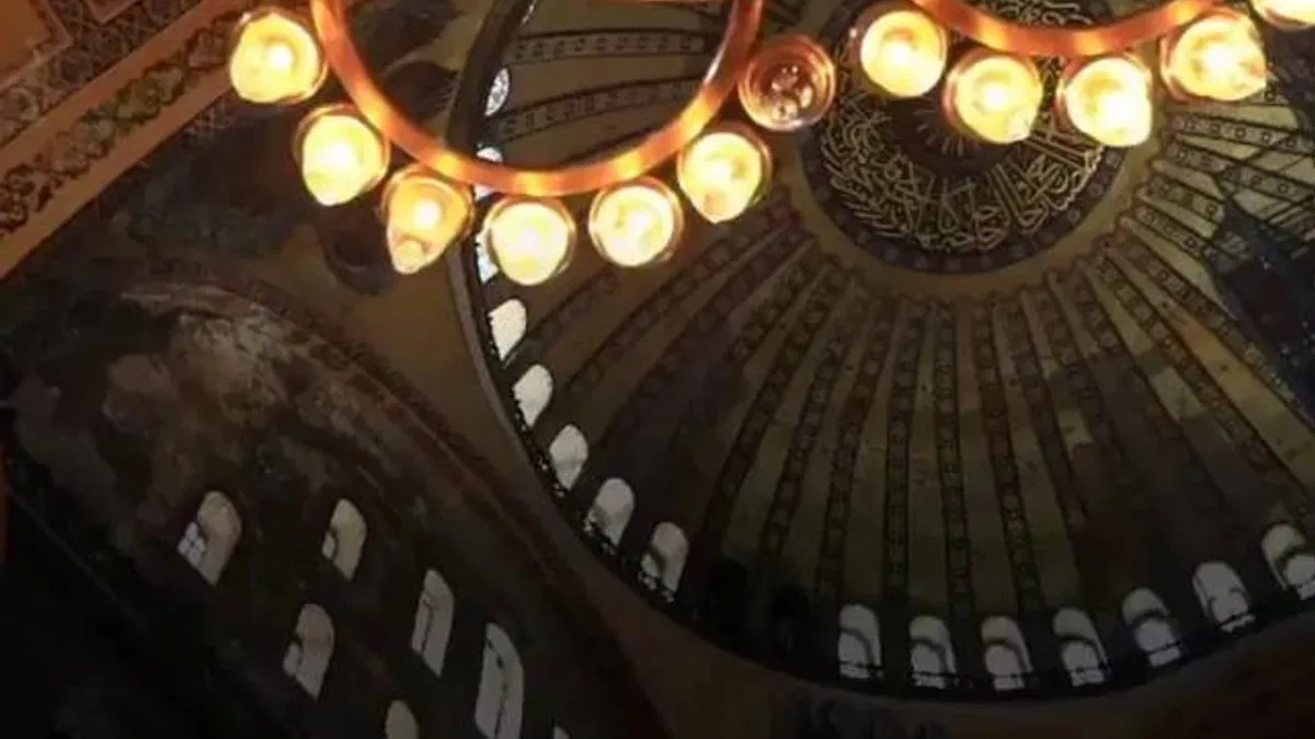 Bakan Yerlikaya’da Ayasofya-i Kebir Camii paylaşımı