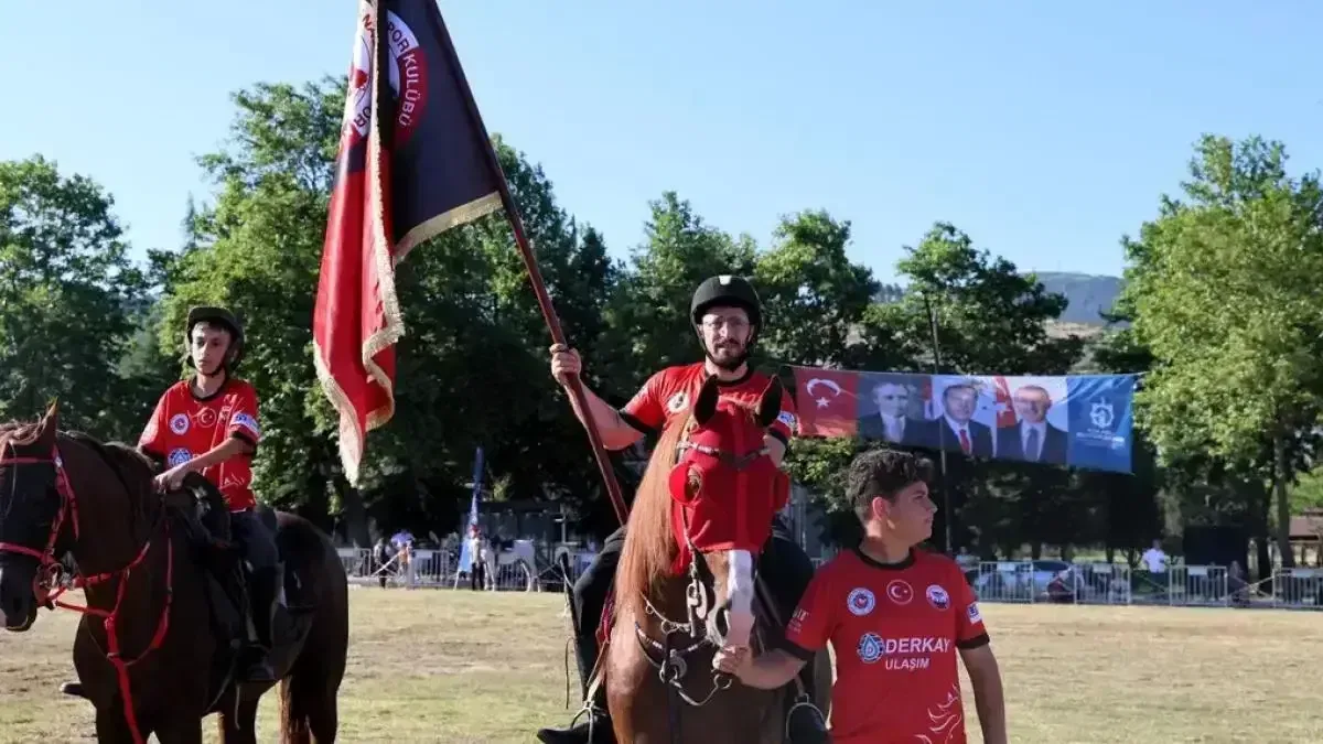 Kocaeli Derince’de cirit gösterileri nefes kesti