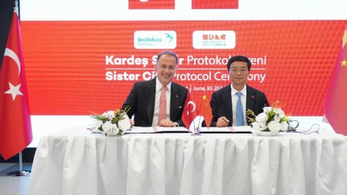 Beylikdüzü ile Beijing-Daxing Havalimanı Kenti kardeşlik protokolü imzaldı