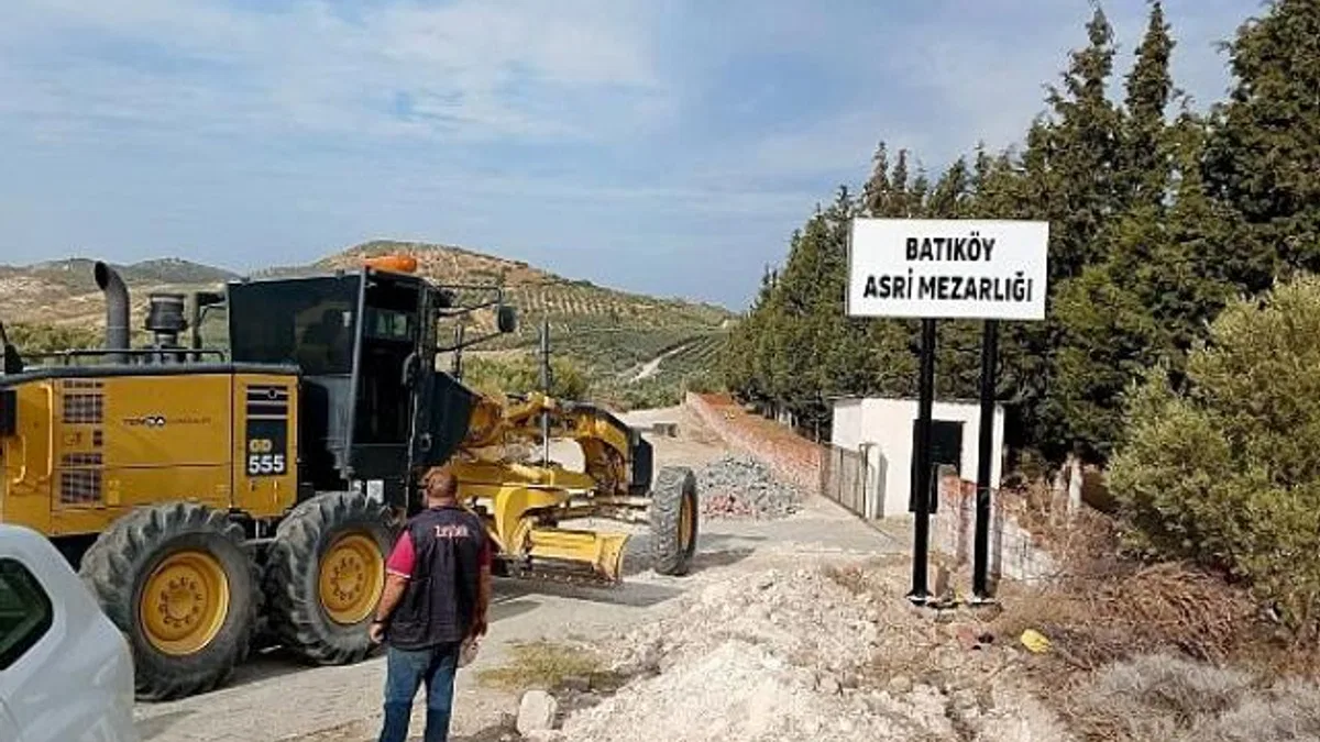 Didim Belediye Başkanı Hatice Gençay, Batıköy Mahallesi’nde uzun yıllardır yapılmayan yolun yapımını başlattı. Çalışmalar tüm hızıyla devam ediyor.