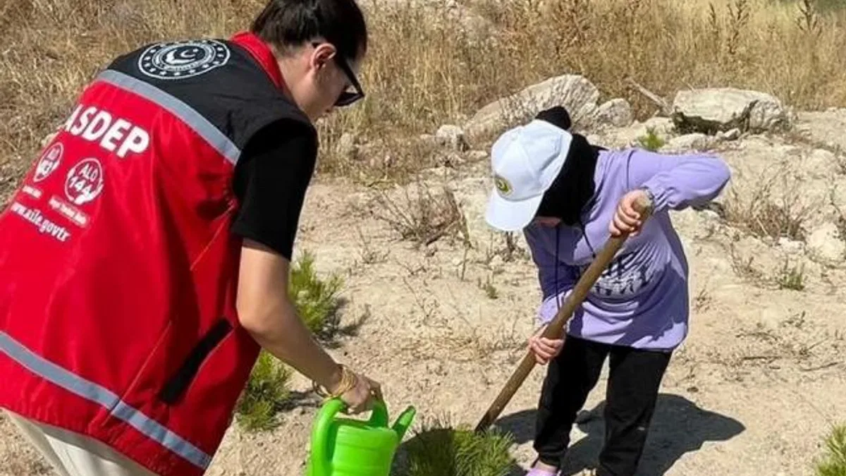 Bursa Gemlik’te aileler ve çocuklar orman ve doğa aşısı