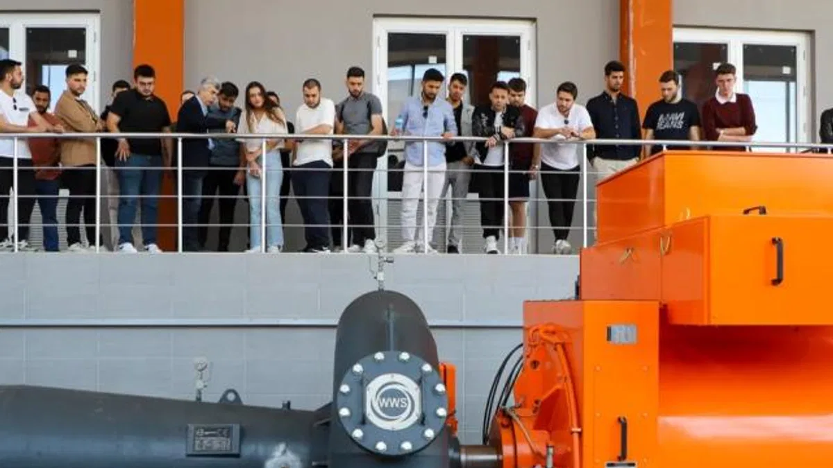 Mühendis adayları enerji üreten sistemleri SASKİ tesislerinde inceledi