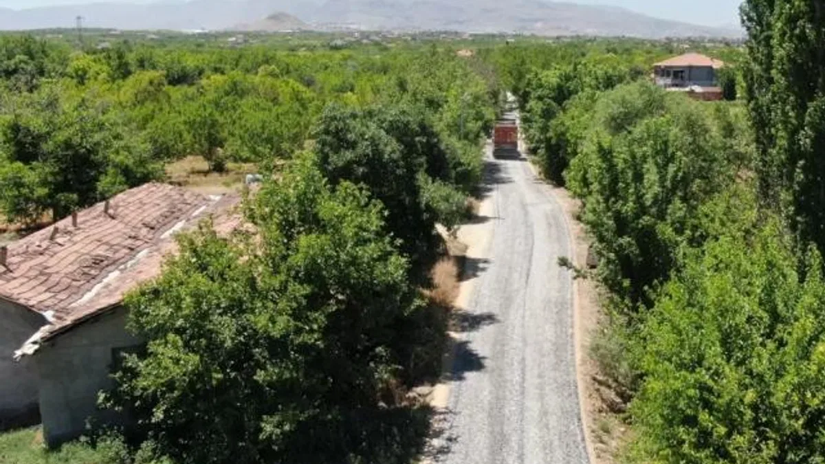 Malatya Büyükşehir Belediyesi Bahçelievler Mahallesi’nin yol sorununu çözdü