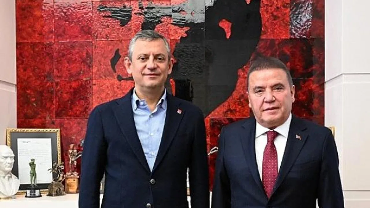 Başkan Böcek’ten CHP Lideri Özel’e ziyaret
