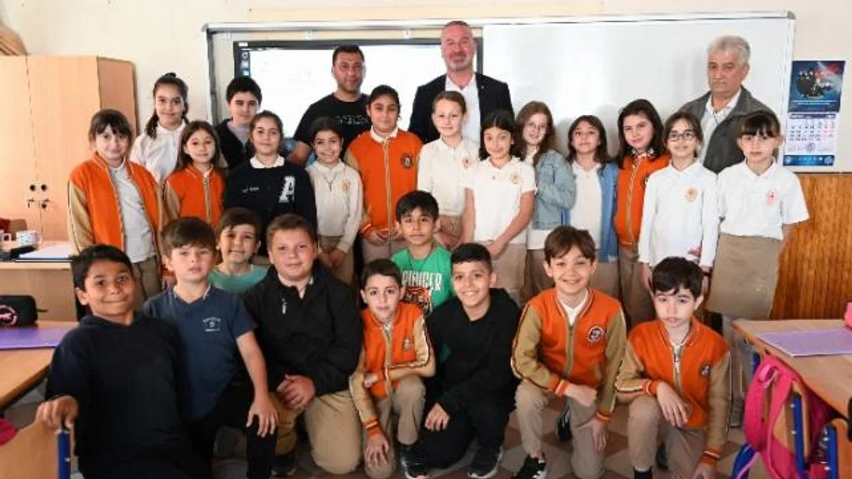 Başkan Fatih Karabatı sınıf başkanı Zehranur’un seçim vaadini yerine getirdi