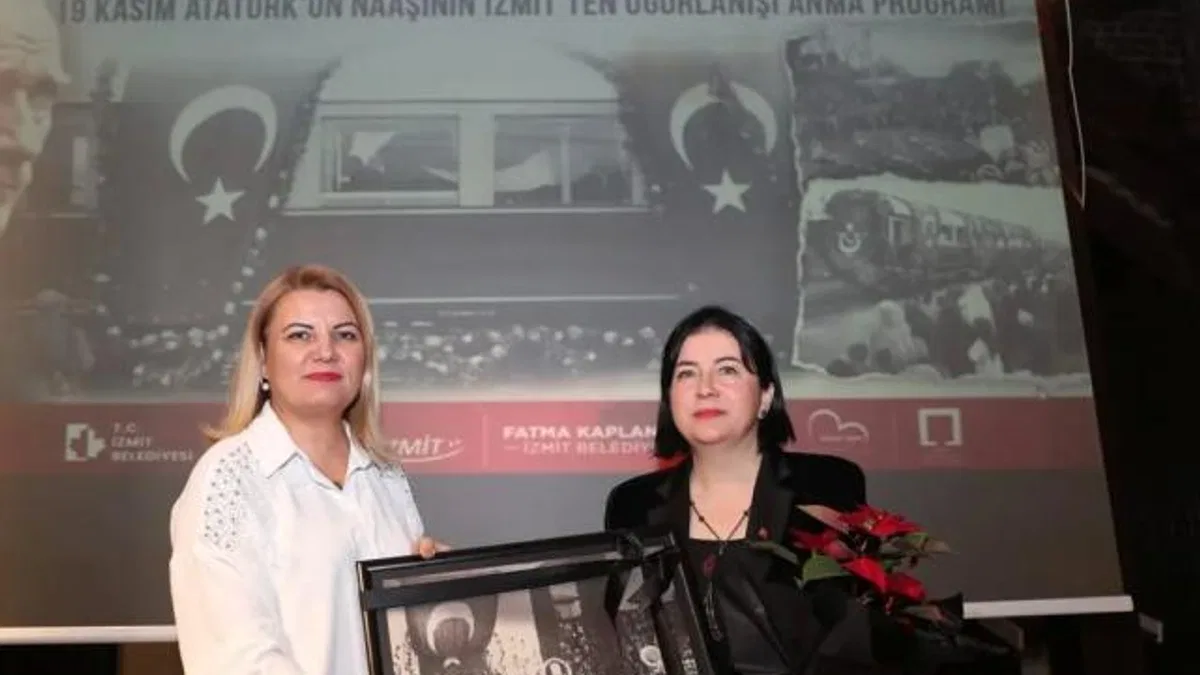 Ata’nın naaşının İzmit’ten Ankara’ya uğurlanışının 86. yılı özlemle anıldı