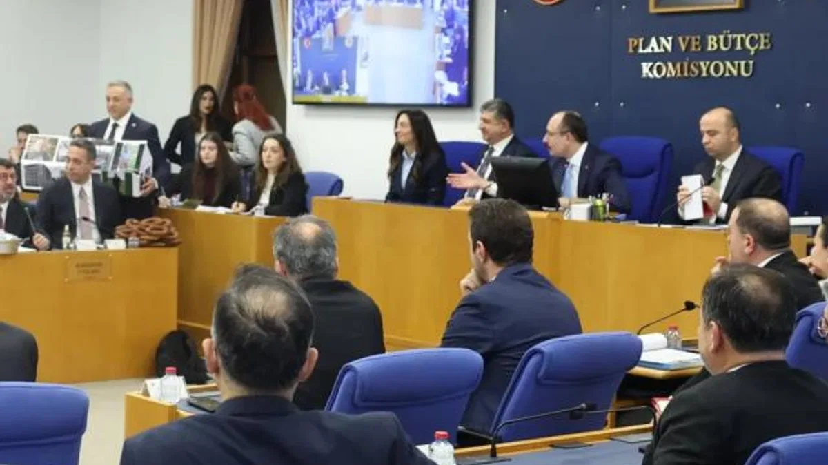 En düşük emekli maaşı 20 bin TL’ye yükseliyor… Teklif komisyonda görüşülüyor