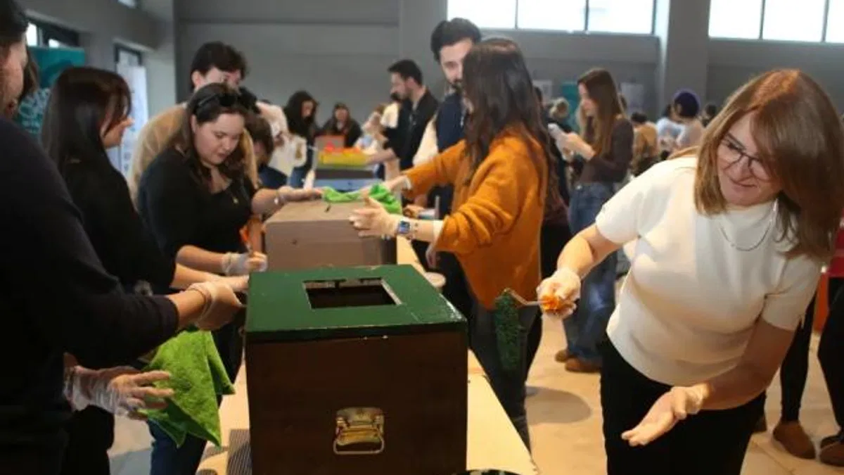 Bursa Nilüfer’de eski oy sandıkları yuva oldu!