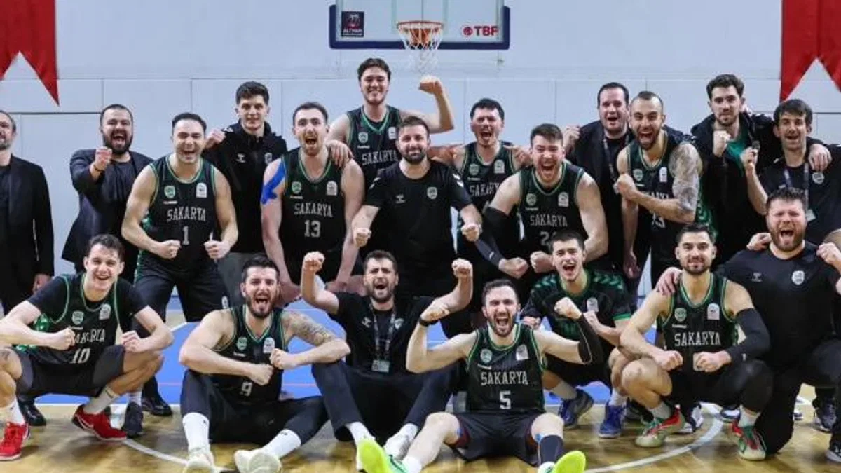 Sakarya Büyükşehir Basketbol şampiyonluk kupası için parkeye çıkıyor