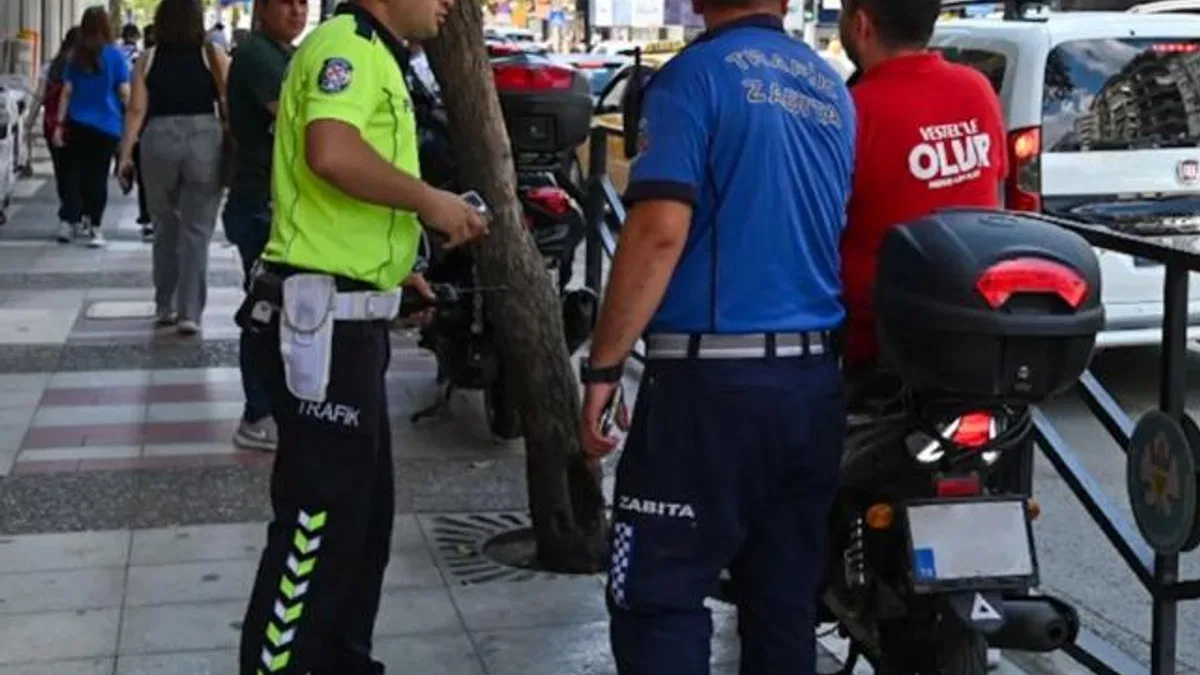 Manisa Büyükşehir’den kaldırım işgallerine geçit yok!