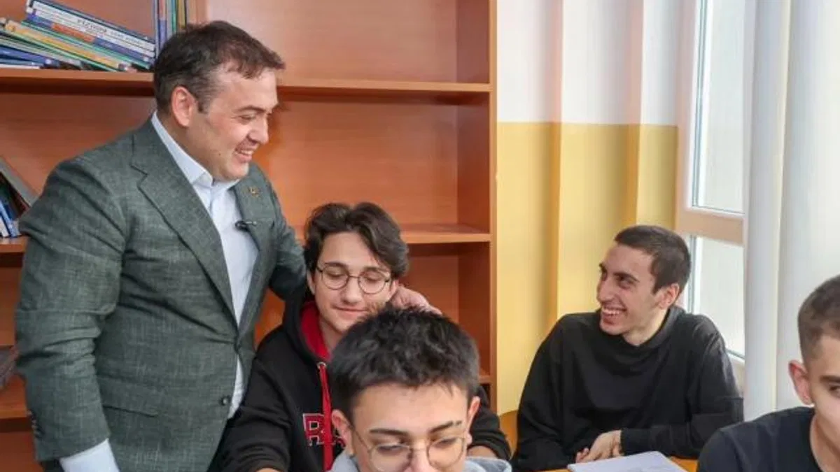 Bilecik’te Vali Sözer’den öğrencilere ziyaret