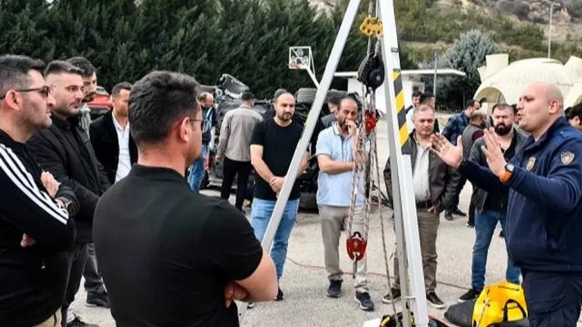 Ankara İtfaiyesi’nden iyfaiyecilere kapsamlı eğitim