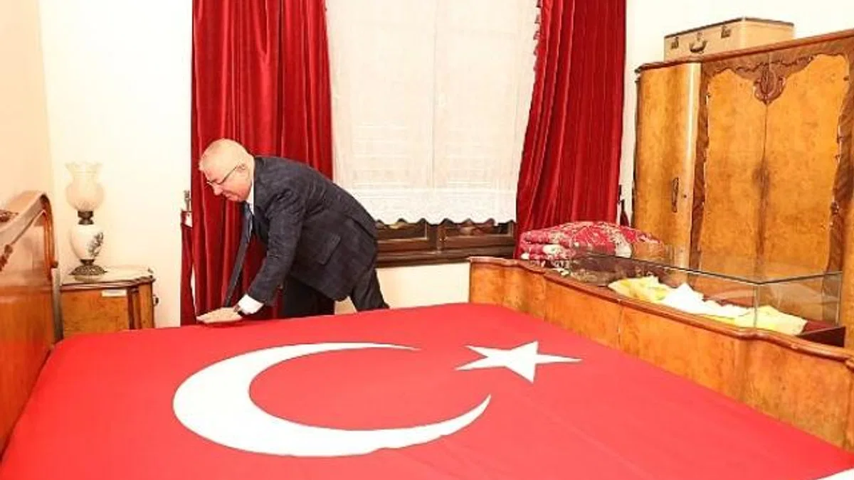 Edremit Ata’sını büyük bir özlemle andı