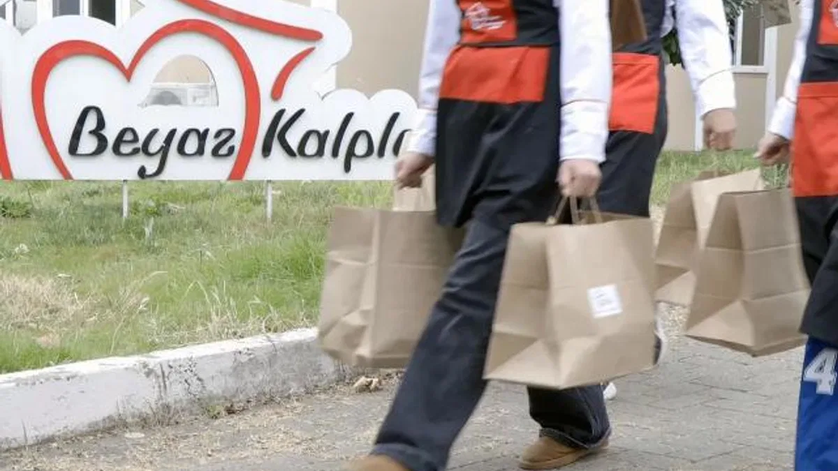 Kocaeli’de ‘Beyaz Kalpler’ gönüllere dokundu