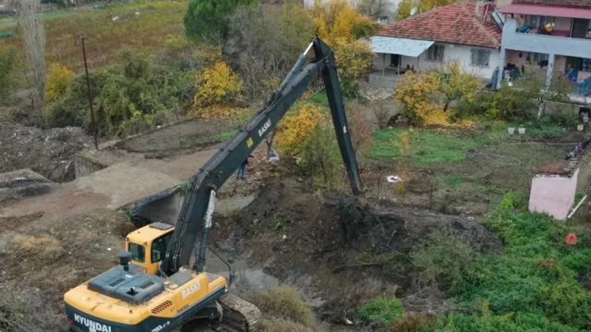 Balıkesir’de dere yatakları temizleniyor