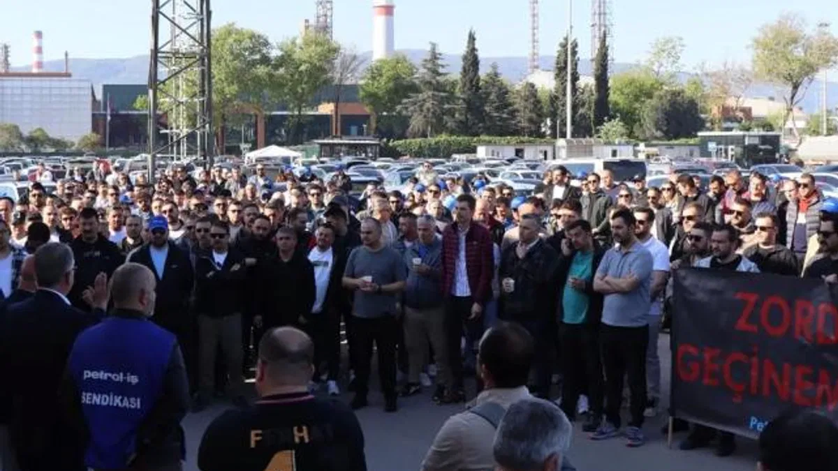 İzmit’te TÜPRAŞ işçilerine sıcak destek