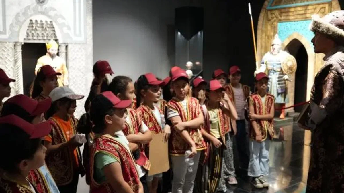 Konya’da 3 bin öğrenci 6 tarihi mekanda 6 tarihi karakteri tanıyor