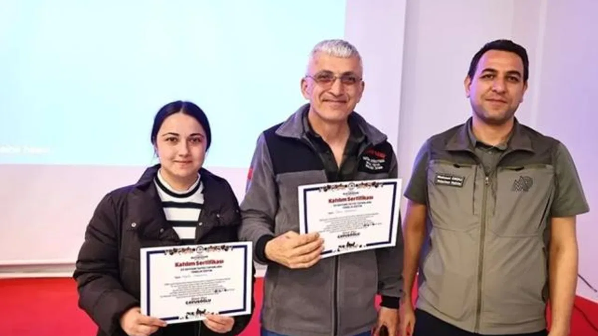 Denizli’de pet satış yerlerine eğitim desteği