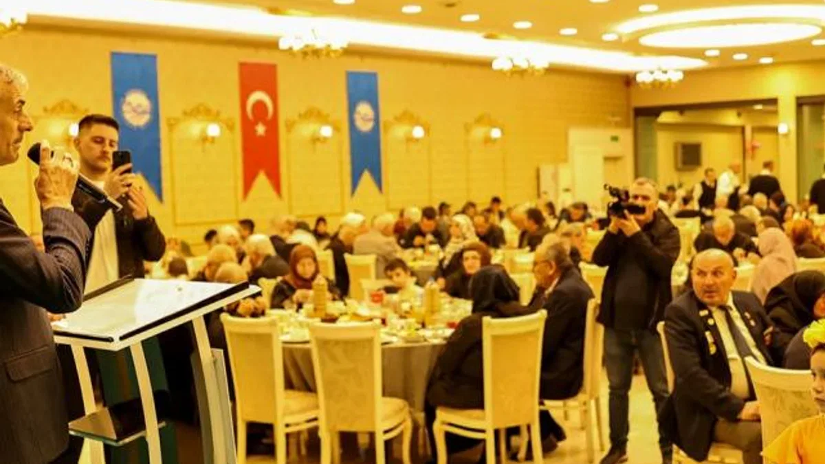 Alemdar, şehit aileleri ve gazilerle bir araya geldi
