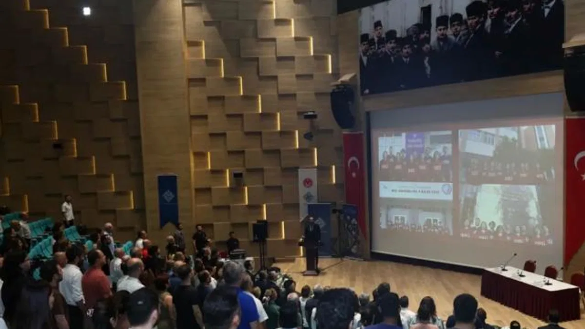 DEÜ’de “Batı Anadolu’da Yunan Mezalimi” paneli düzenlendi