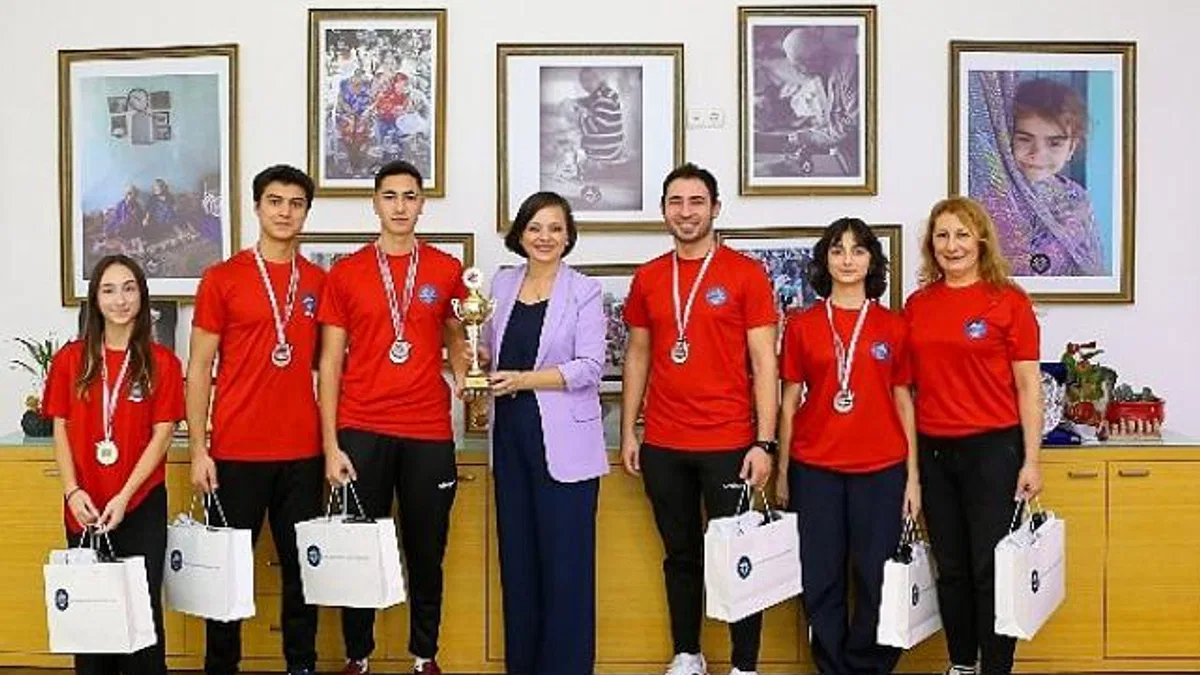 Karabağlar’ın gururu oldular
