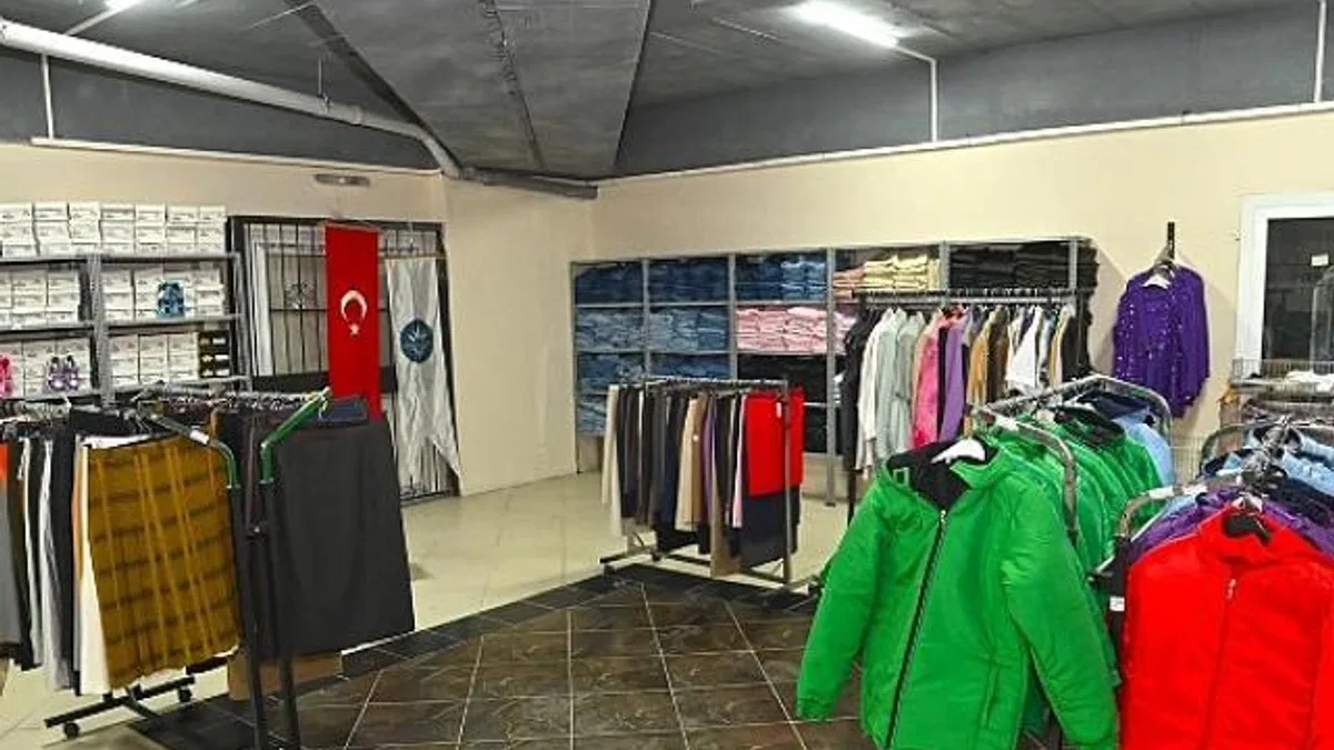 Karabağlar Belediyesi Sosyal Market yeni yerinde hizmete açılıyor