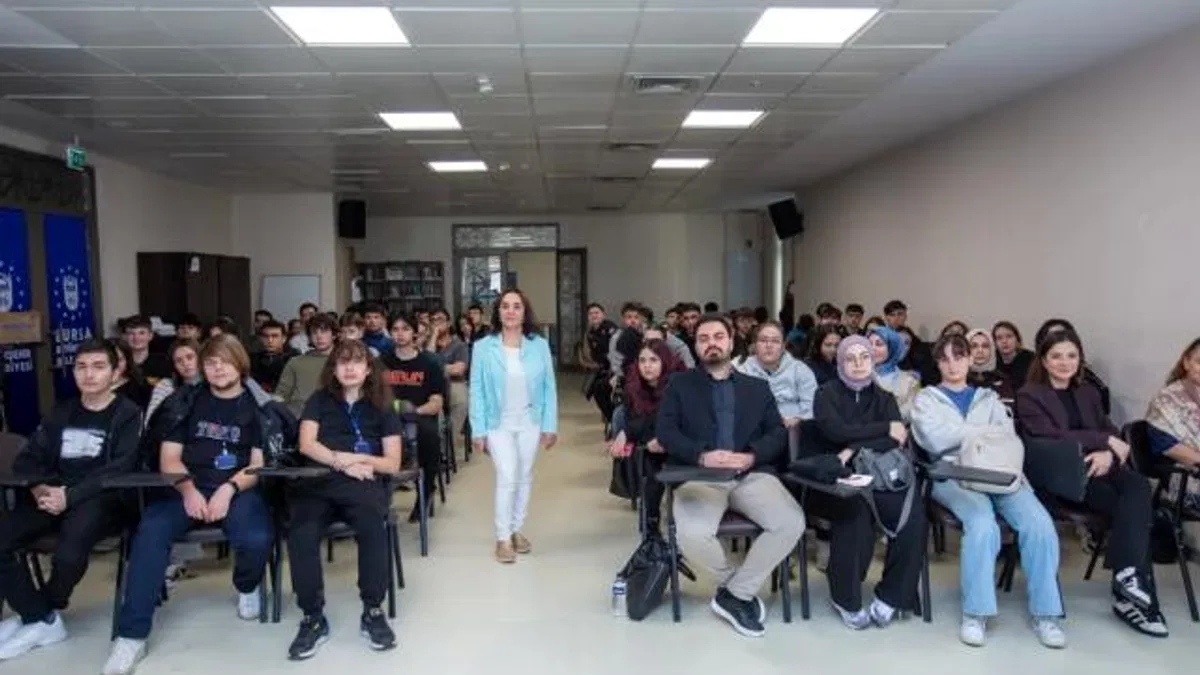 Bursa Büyükşehir’de stajyerlere oryantasyon eğitimi
