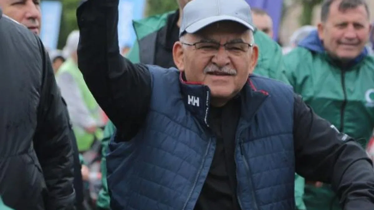 Başkan Büyükkılıç, bisikletseverlerle pedal çevirdi