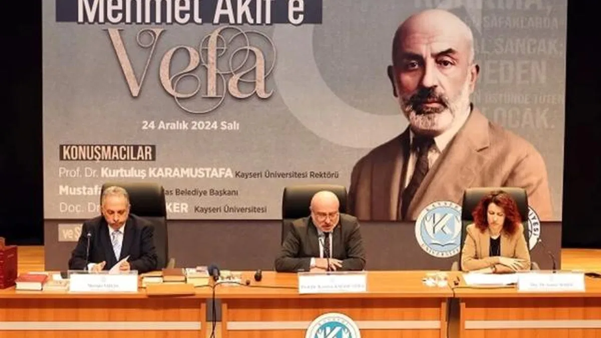 Mehmet Akif Ersoy’a Kayseri Talas’ta vefa