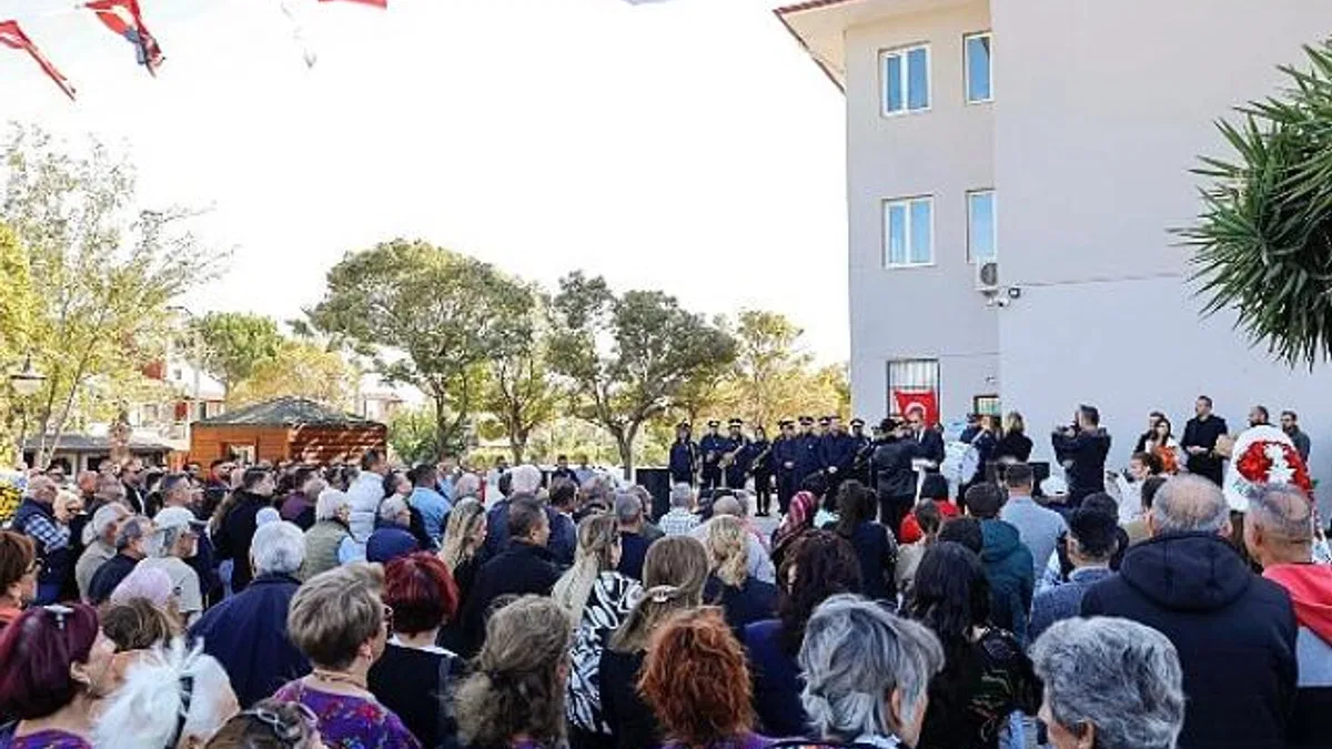 Seferihisar Belediyesi Ürkmez Doğanbey hizmet noktası yeni yerinde kapılarını açtı